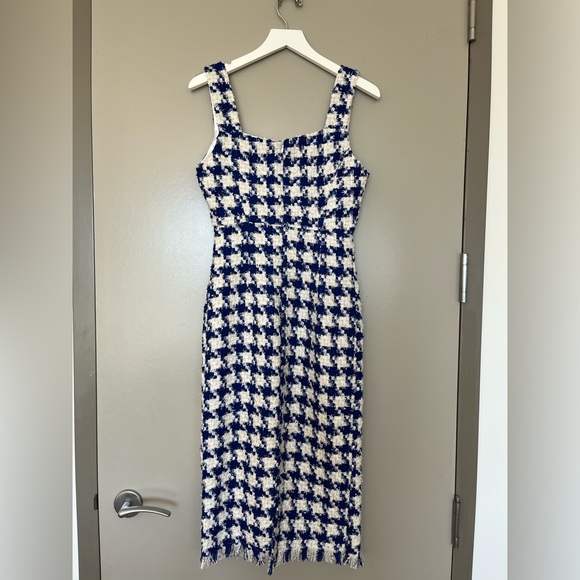 Chanel-like midi dress - Picture 2 of 7